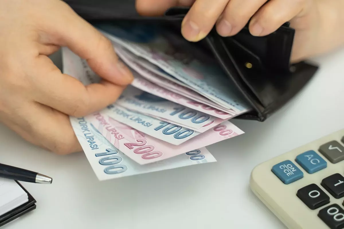 Ardı ardına hesaplandı! İşte 2026’da uygulanması beklenen vergi, harç ve trafik cezaları