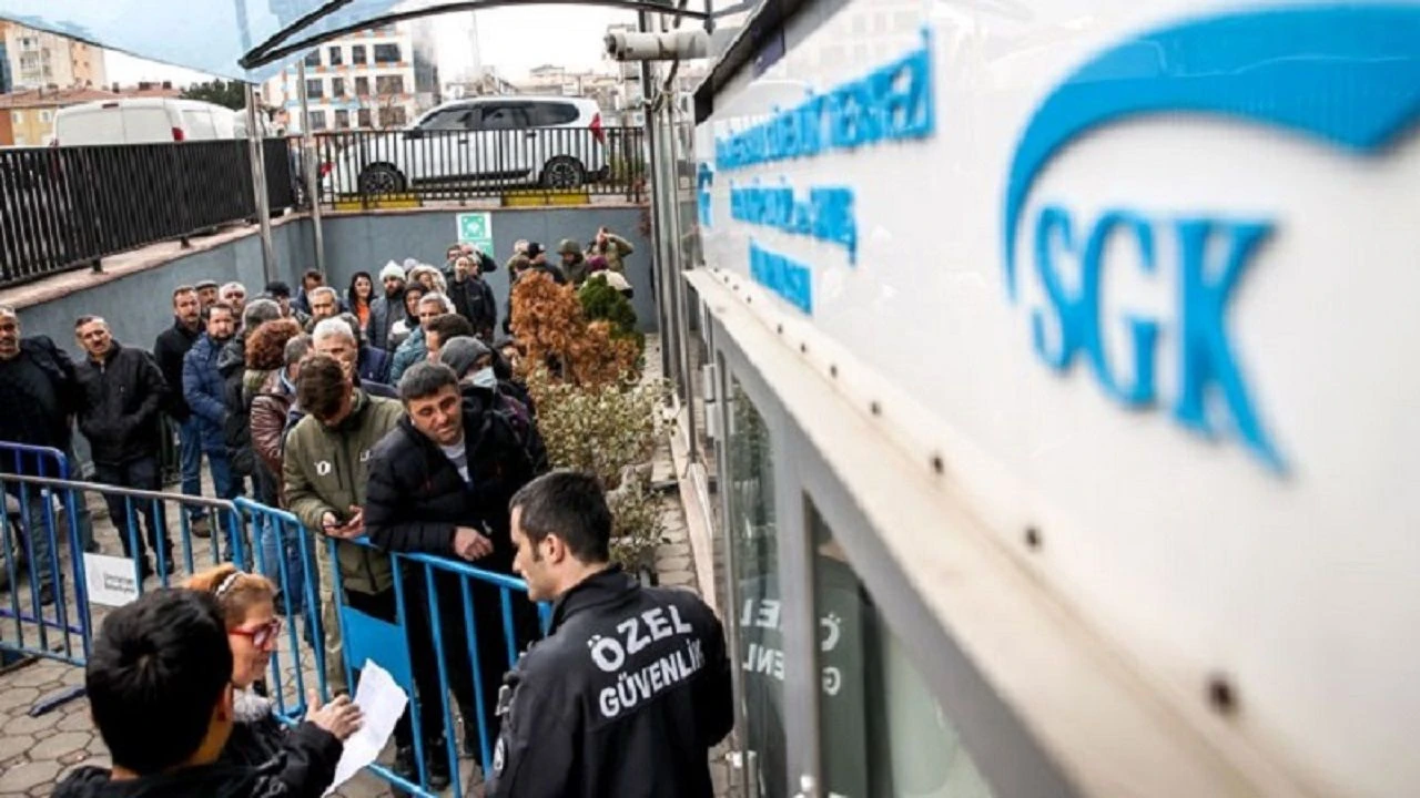 1800 günden az prim ödeyerek erken emekli olma şansı: Bu kişileri kapsıyor