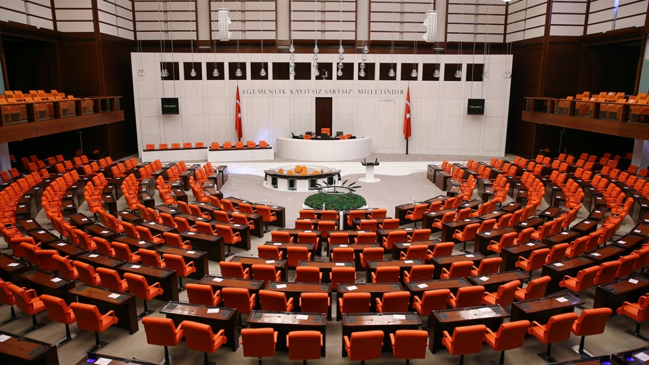 Başvuran herkesin kredi ve kredi kartı borçları kapanıyor!