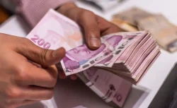 Emeklilik yaşı değişiyor mu? Nihat Zeybekçi’den kafa karıştıran açıklama