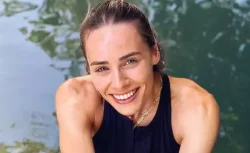 Survivor Damla Can sevgilisiyle umreye gitti! Başörtülü pozuna beğeni yağdı
